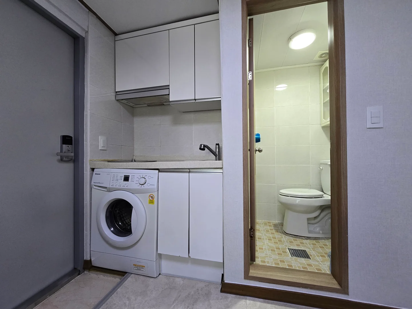 Habitación acogedora para estudiantes disponible en
