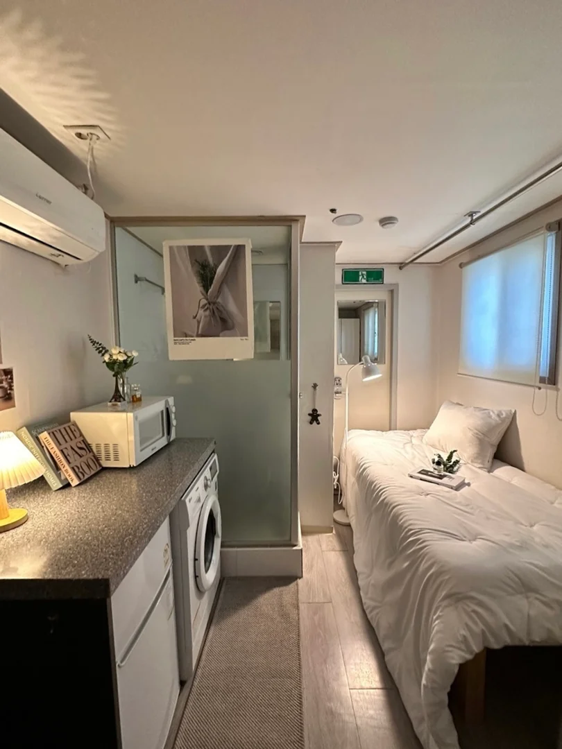 Habitación para estudiantes en  con modernas comodidades