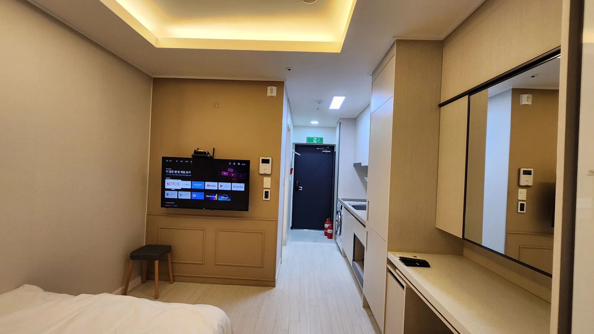 Niedrogi apartament typu studio z niezbędnymi funkcjami w 