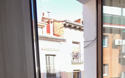 Entire apartment at Calle de la Cava Alta, Centro, image 3 of 10