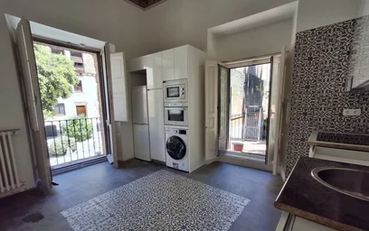 Quarto privado em Calle Martínez Campos 1, imagem 1 de 5