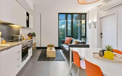 Alojamiento entero en residencia en 73 Albert Avenue, Chatswood NSW 2067, Australia, imagen 3 de 17