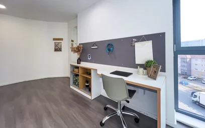 Stanza privata in residence in 200 N Hanover St, Glasgow G4 0PY, United Kingdom, immagine 2 di 38