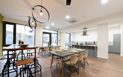 Stanza privata in residence in 200 St James Rd, Glasgow G4 0NT, United Kingdom, immagine 45 di 49