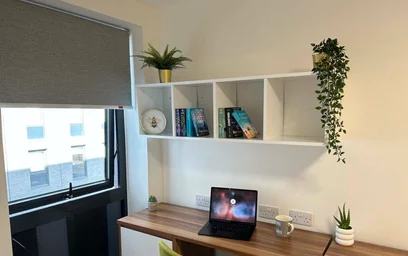 Quarto privado em residência em Egerton St, Sheffield City Centre, Sheffield S1 4JX, United Kingdom, imagem 25 de 27
