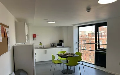 Quarto privado em residência em Egerton St, Sheffield City Centre, Sheffield S1 4JX, United Kingdom, imagem 6 de 27