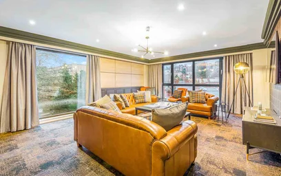 Entire apartment in residence at Beaumont Fee, Lincoln LN1 1UW, United Kingdom, image 48 of 49