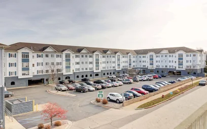 Dairenin tamamı Ikamet yerinde konumu 1151 E Michigan Ave, East Lansing, MI 48823, USA, 29 38 görüntüsü