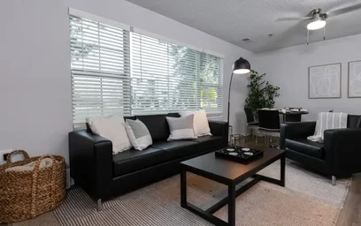 Entire apartment in residence at 1321 N Lincoln Ave, Urbana, IL 61801, United States, image 2 of 49