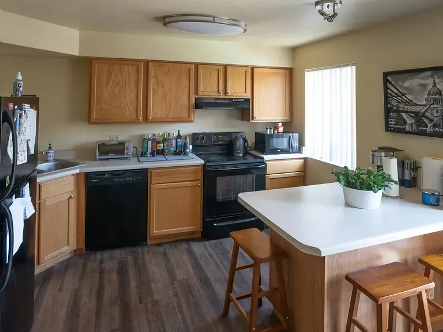 1111 E Apache Blvd, Tempe, AZ 85281 