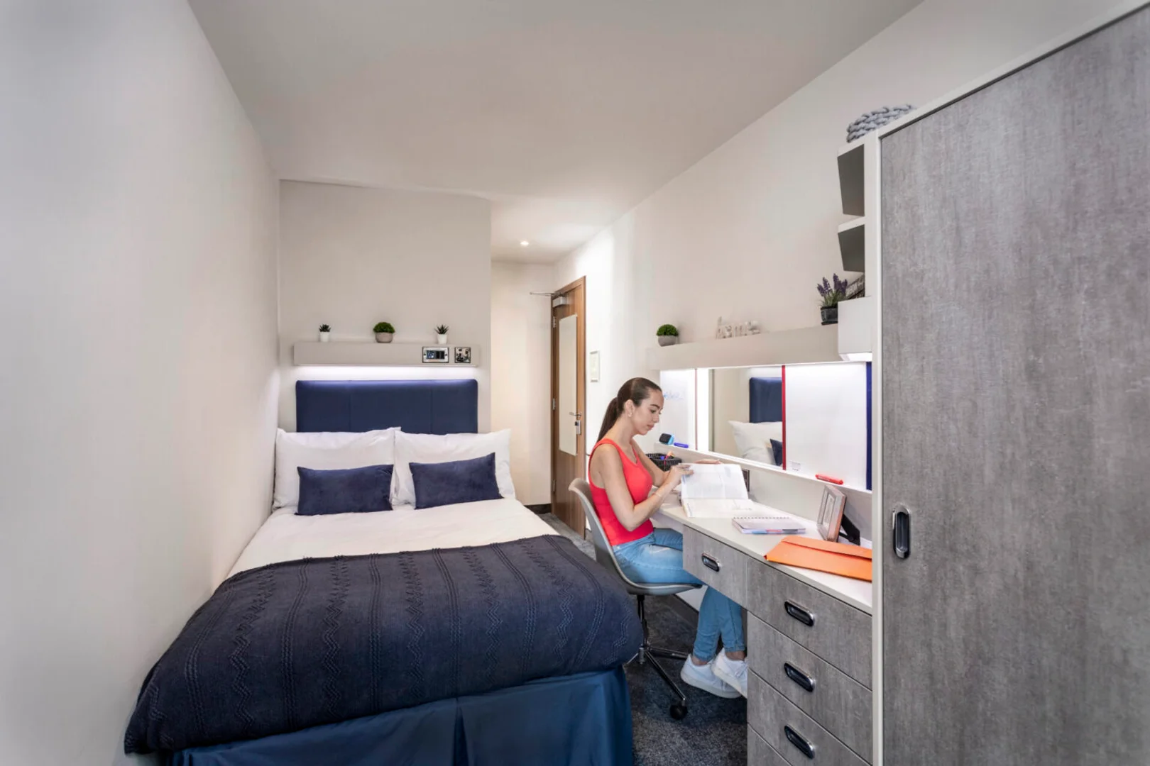 Chambre d'étudiant économique avec emplacement pratique dans