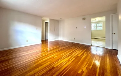 Apartamento inteiro em residência em 16, Vinal St., Unit 3, Brighton, Boston, MA, 02135, imagem 11 de 18