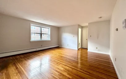 Apartamento inteiro em residência em 16, Vinal St., Unit 3, Brighton, Boston, MA, 02135, imagem 9 de 18