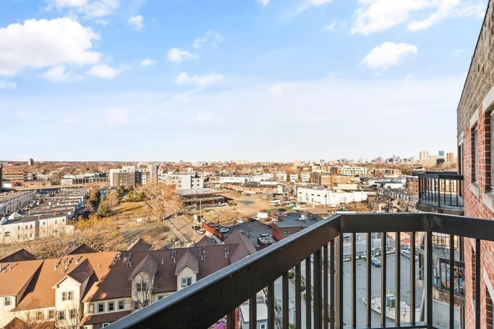15, North Beacon St., Unit 801, Allston, Boston, MA, 02134