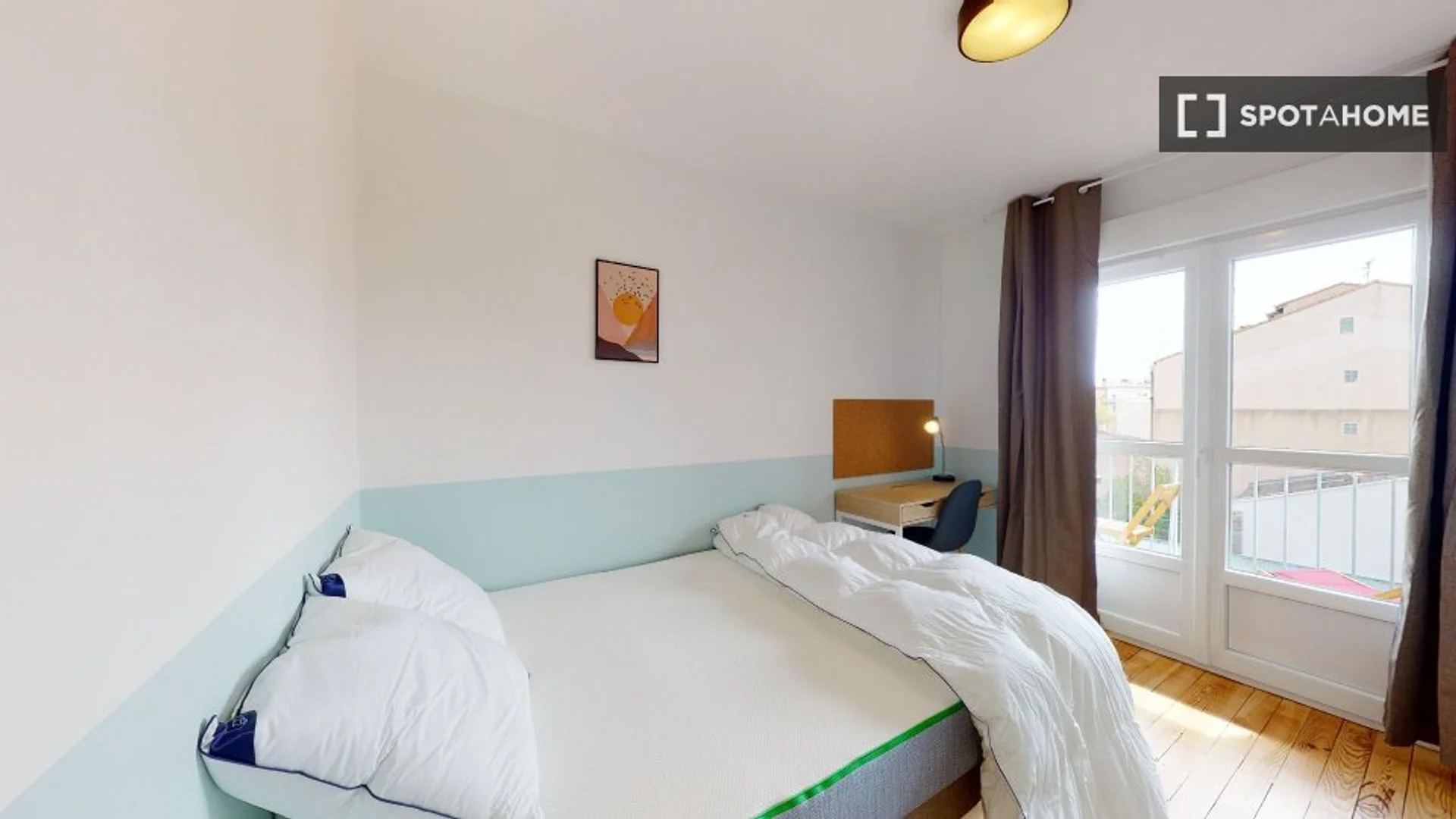 Habitación asequible para estudiantes con buena iluminación en 