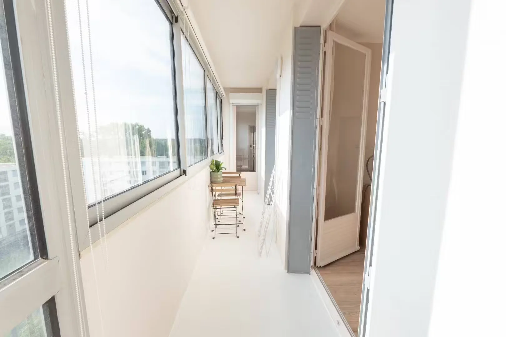 Habitación para estudiantes en  con área de estudio y facilidades compartidas