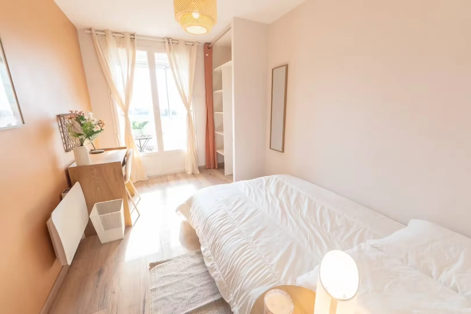 Habitación en apartamento estudiantil en alquiler en , completamente amueblado