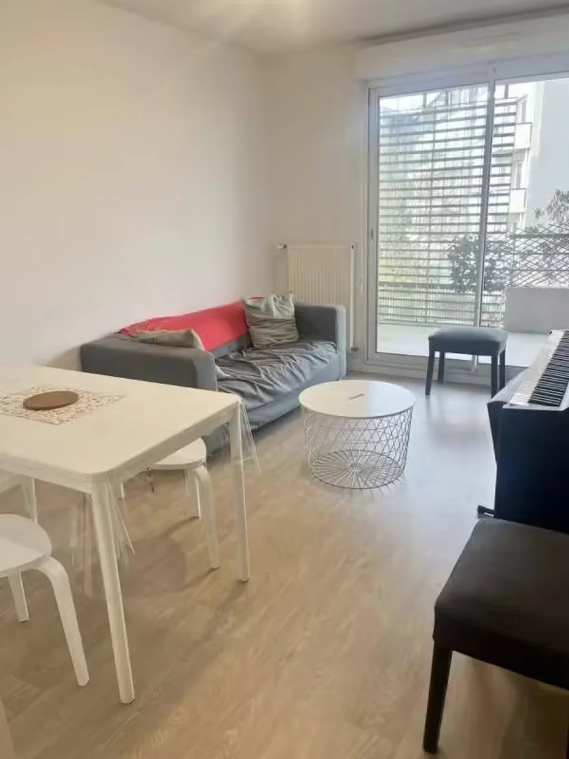 Chambre d'étudiant économique avec emplacement pratique dans 