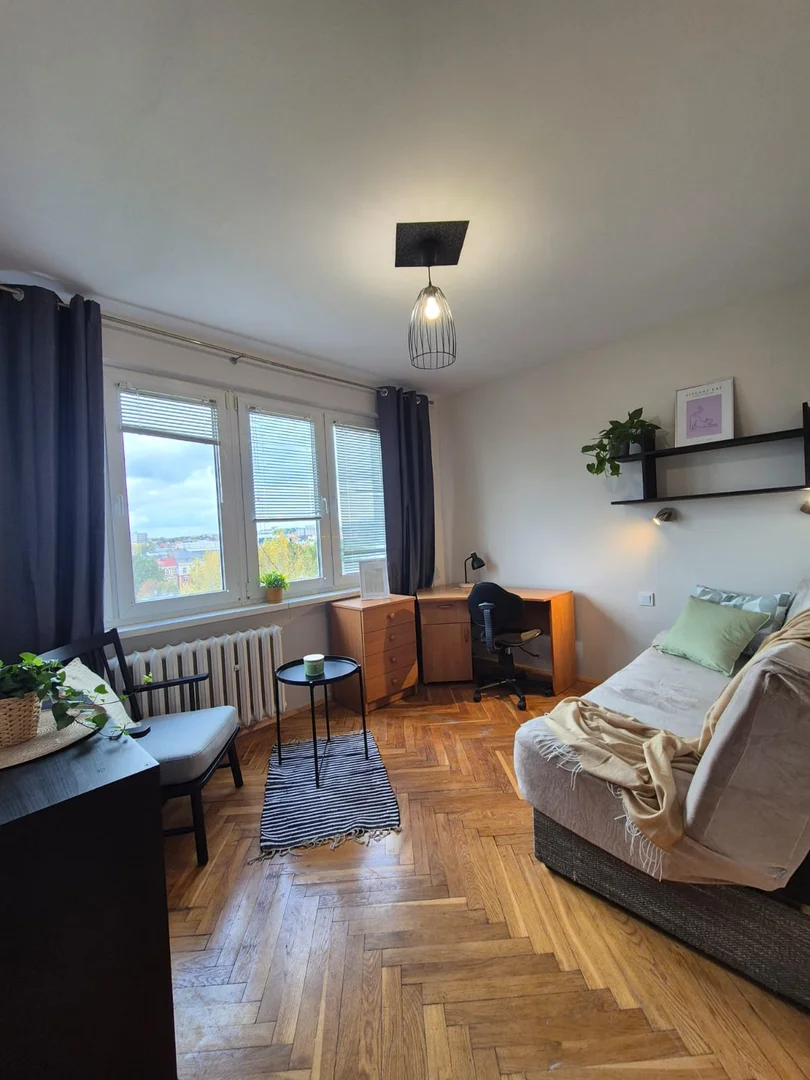'de modern olanaklara sahip öğrenci dostu oda
