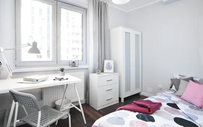Alquiler de habitaciones por meses en {area}