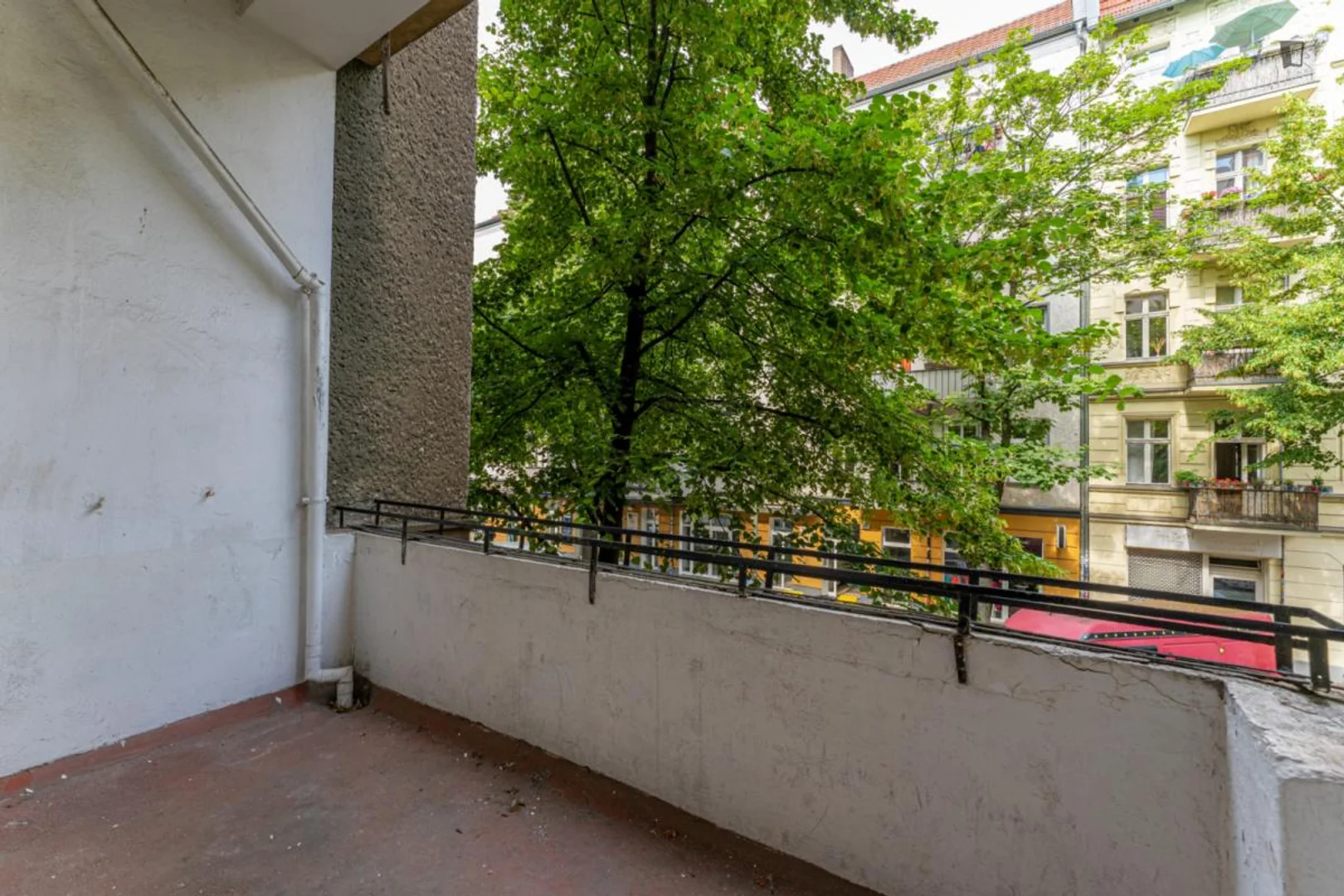 Quarto para alugar em apartamento de estudantes em , totalmente mobilado