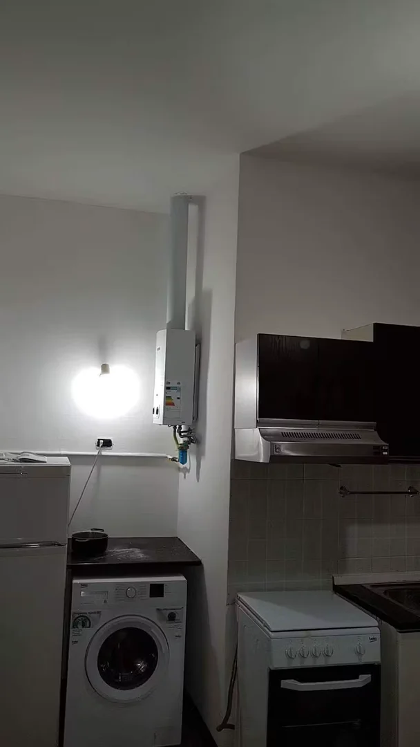 Camera accogliente per studenti disponibile a 