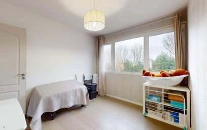Logement entier à 31 Rue Charles Van de Veegaete, 59200 Tourcoing, France, image 10 de 21