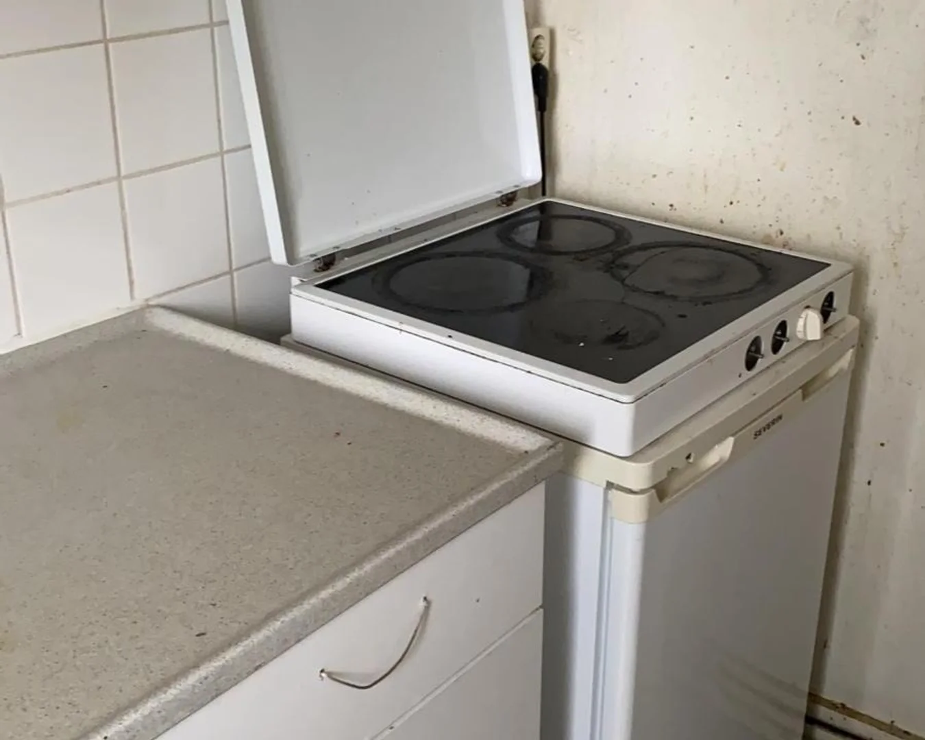 Quarto de estudante económico perto do campus em 