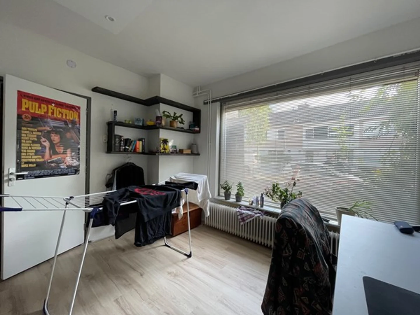Habitación estudiantil económica cerca del campus en 