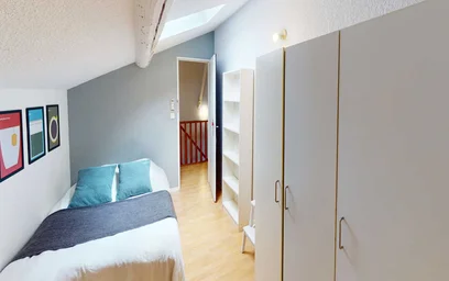 Helles Privatzimmer in {area}