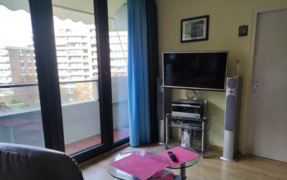 Entire apartment at Oberstraße, image 2 of 19