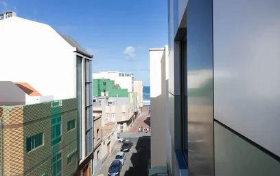 Dairenin tamamı konumu Calle el Salvador 33, 19 21 görüntüsü