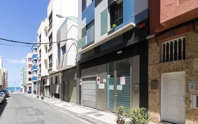Dairenin tamamı konumu Calle el Salvador 33, 21 21 görüntüsü
