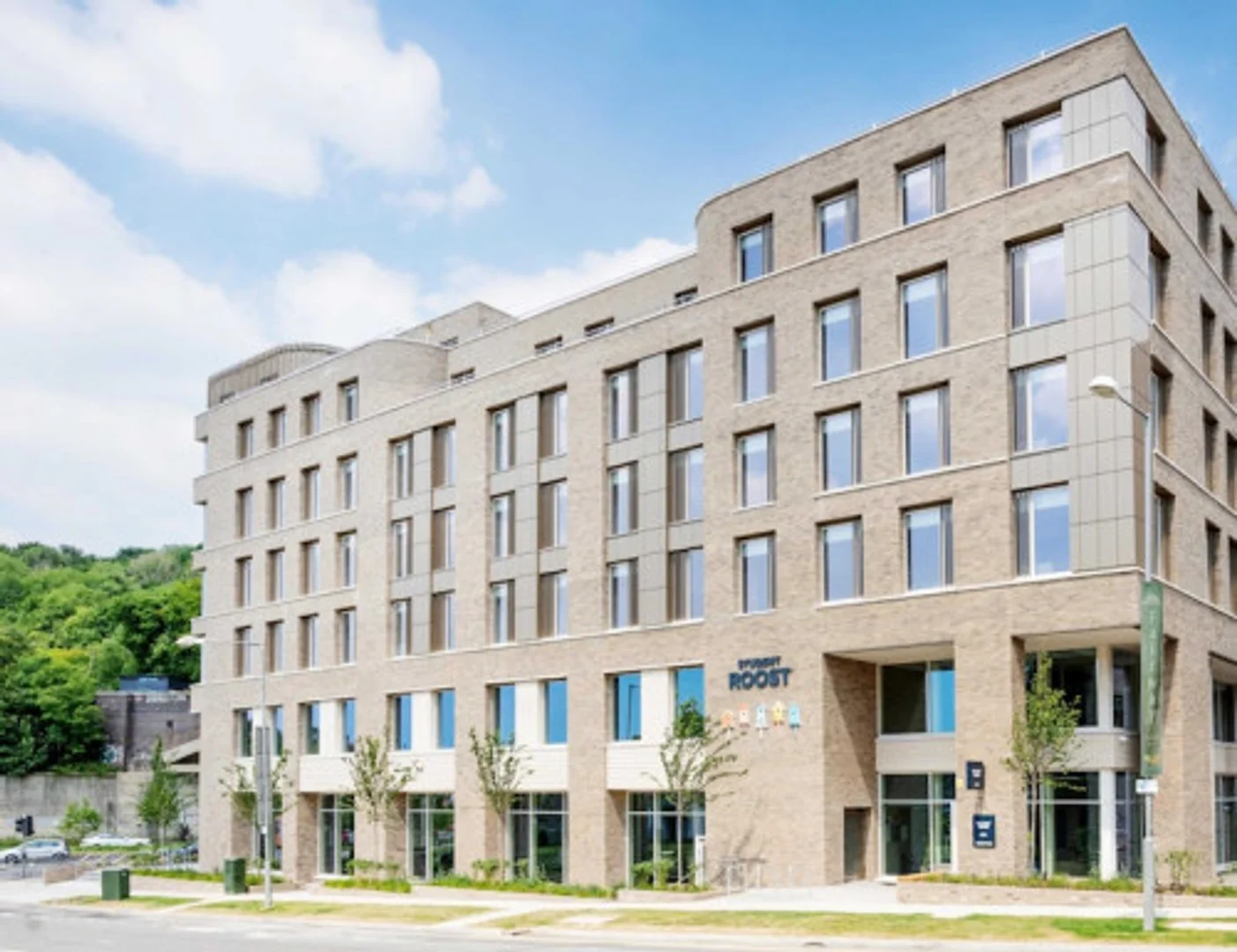 Budget-friendly student room close to campus in 