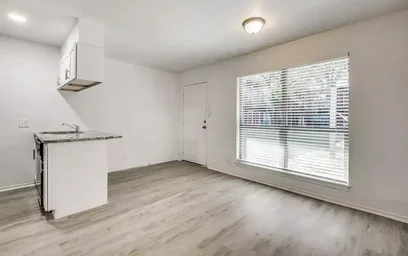Apartamento inteiro em residência em 911 Bernard Street, Denton, TX 76201, United States, imagem 8 de 13