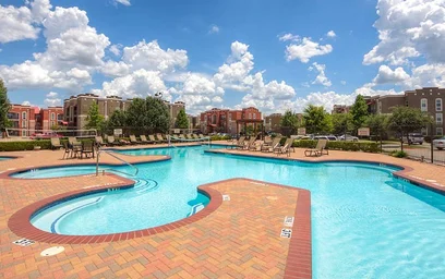 Apartamento inteiro em residência em 2601 W Oak St, Denton, TX 76201, USA, imagem 13 de 31