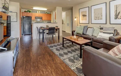 Apartamento inteiro em residência em 2601 W Oak St, Denton, TX 76201, USA, imagem 23 de 31