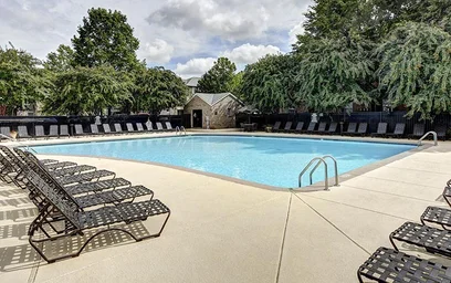 Appartamento intero in residence in 1205 University Walk Cir, Charlotte, NC 28213, immagine 17 di 29
