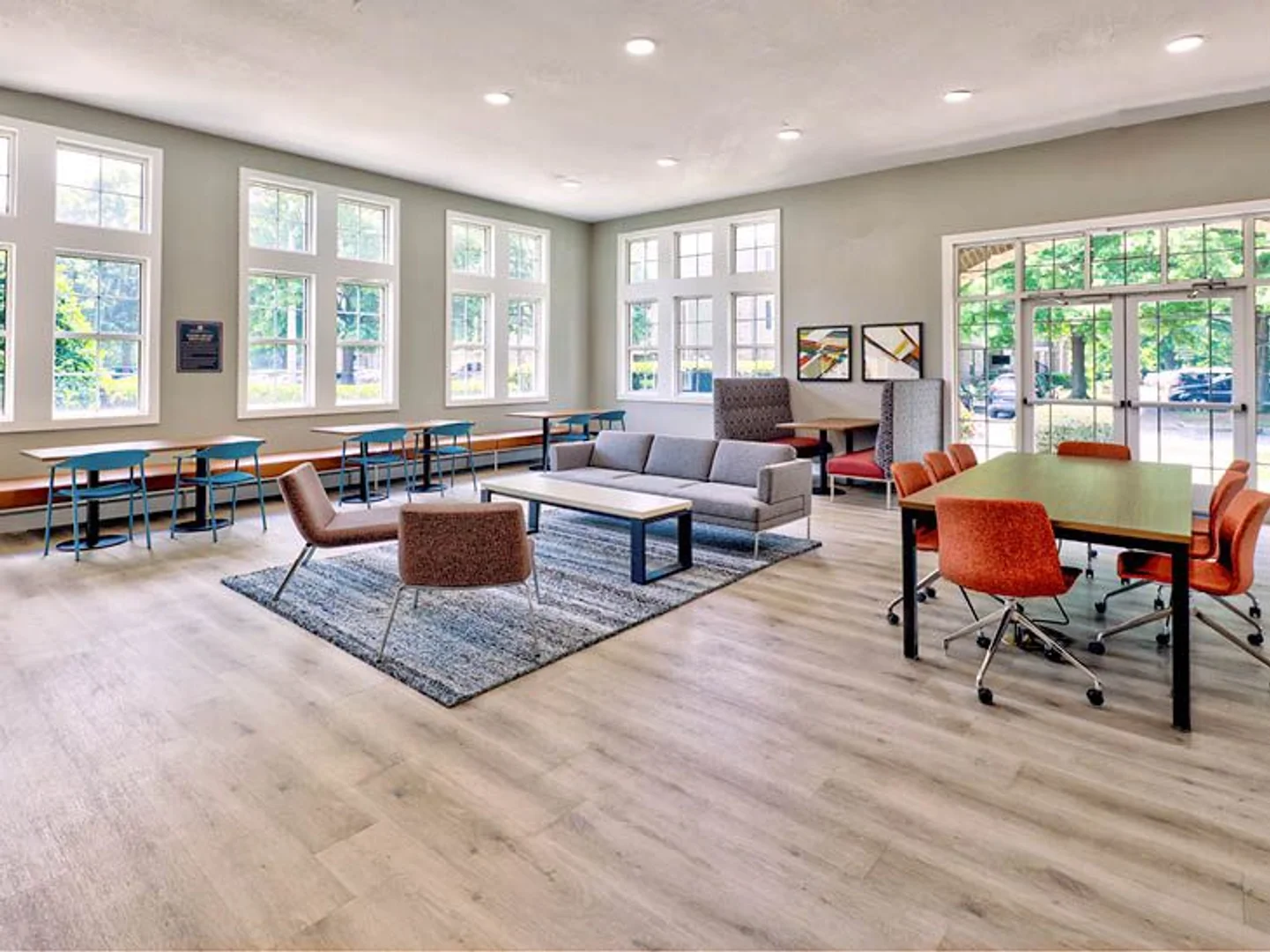 1205 University Walk Cir, Charlotte, NC 28213