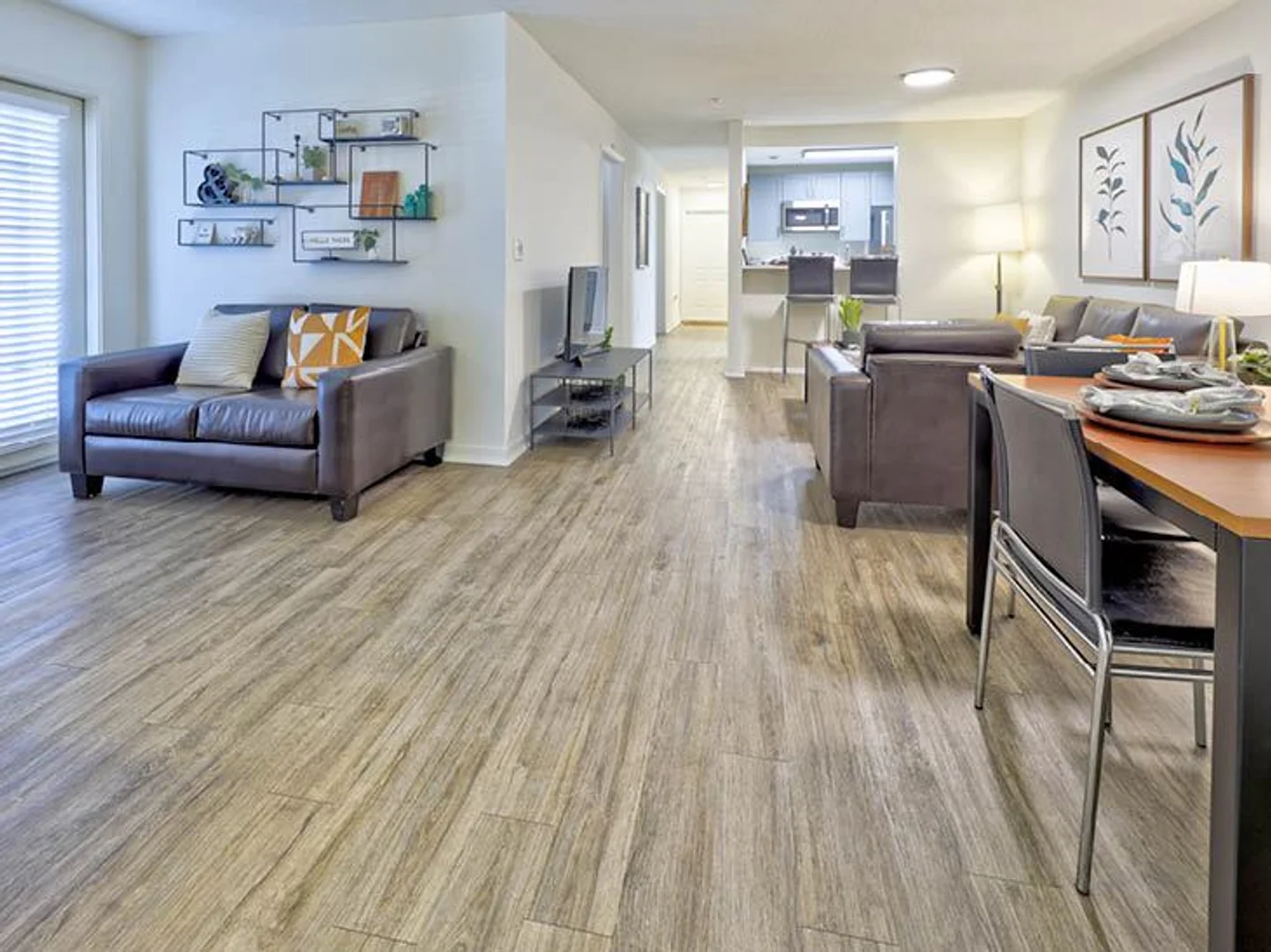 1205 University Walk Cir, Charlotte, NC 28213