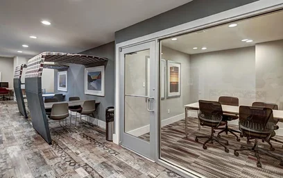 Apartamento inteiro em residência em 2601 W Oak St, Denton, TX 76201, USA, imagem 16 de 31