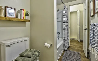 Gesamte Unterkunft im Wohnheim in der 1819 Willowtree Ln, Ann Arbor, MI 48105, USA, bild 22 von 22