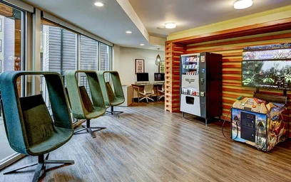 Dairenin tamamı Ikamet yerinde konumu 2125 Franklin Blvd, Eugene, OR 97403, USA, 17 20 görüntüsü