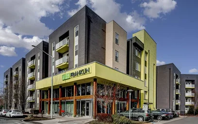 Dairenin tamamı Ikamet yerinde konumu 2125 Franklin Blvd, Eugene, OR 97403, USA, 7 20 görüntüsü