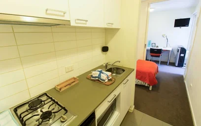 Logement entier en résidence à 17 Macquarie St, Prahran VIC 3181, Australia, image 2 de 13
