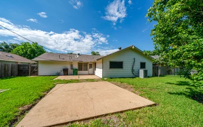 Gesamte Unterkunft im Wohnheim in der Street, TX, Houston, United States, 77033, bild 18 von 23