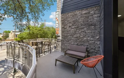 Apartamento inteiro em residência em 1009 W 26th St, Austin, TX 78705, United States, imagem 36 de 44
