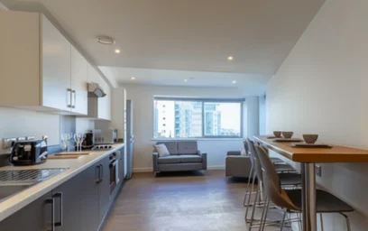 Quarto privado em residência em Saltwater Place Notte St, Plymouth PL1 2BN, United Kingdom, imagem 4 de 27