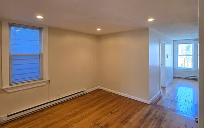 Apartamento inteiro em residência em 72, Liverpool St., Unit 3, East Boston, Boston, MA, 02128, imagem 13 de 15
