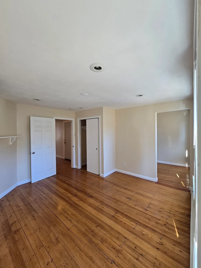 72, Liverpool St., Unit 3, East Boston, Boston, MA, 02128